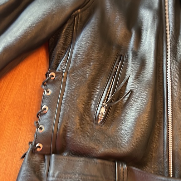 🏍HP!⭐️EUC black Interstate Leather jacket Zip front. 4 front/2 interior pockets - Picture 6 of 14